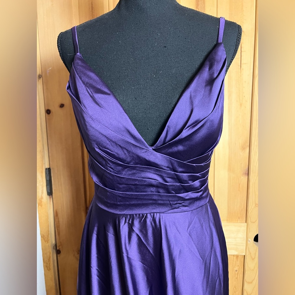 NWOT LA FEMME Plum Maxi Gown - Picture 5 of 9